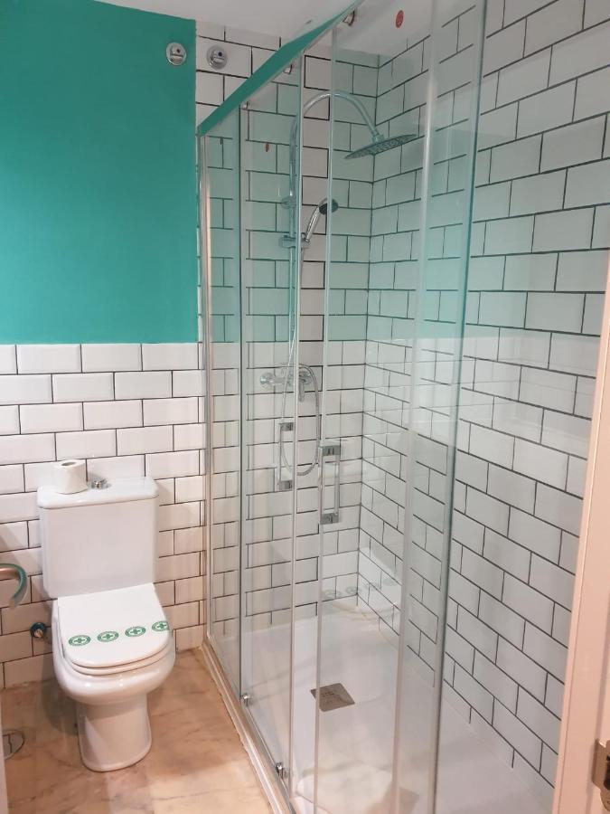 Apartamentos Dona Lola Sevilla Eksteriør bilde