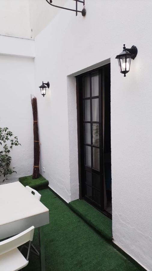 Apartamentos Dona Lola Sevilla Eksteriør bilde
