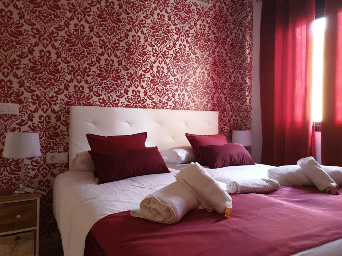 Apartamentos Dona Lola Sevilla Eksteriør bilde